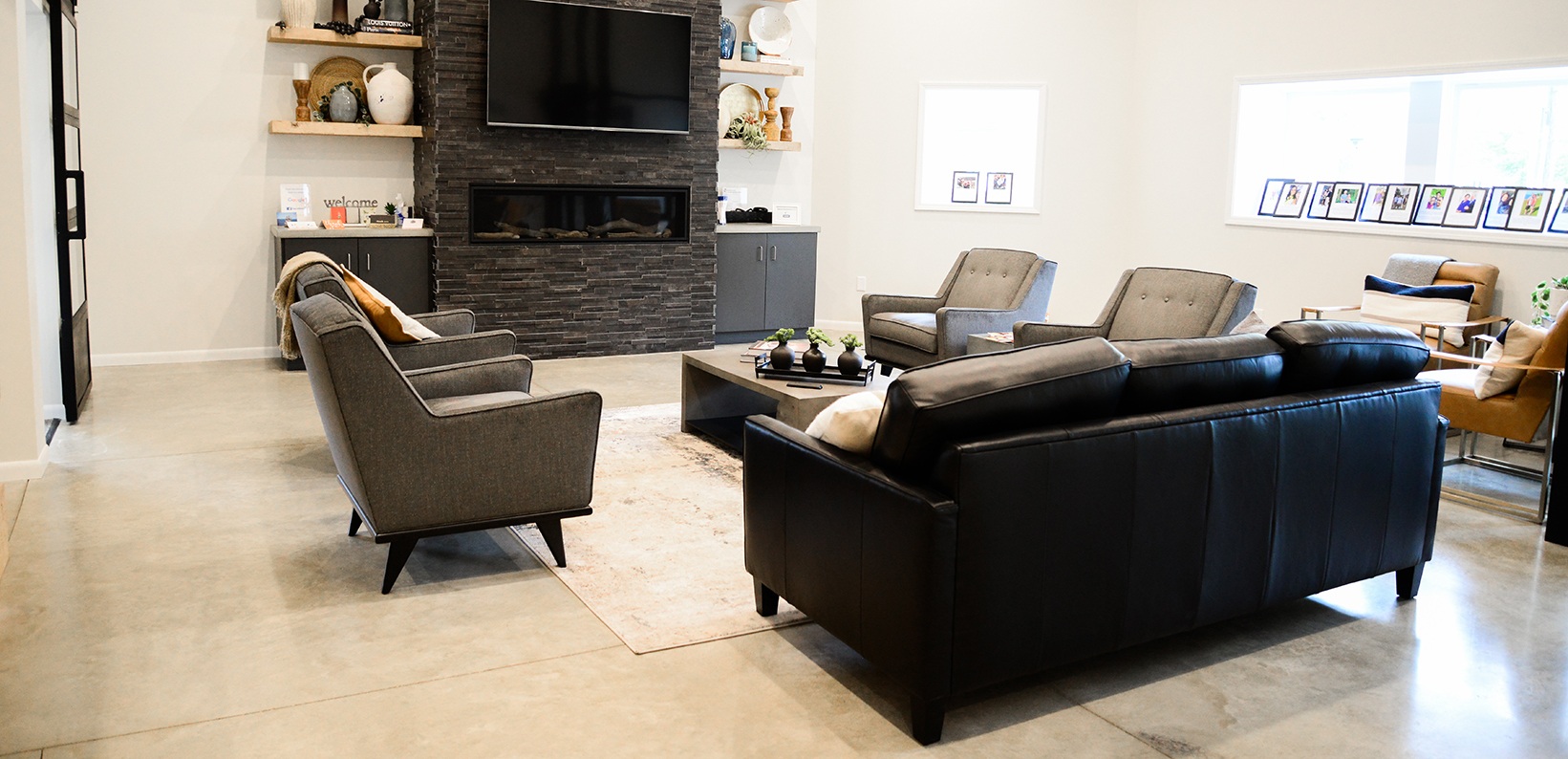 Cozy waiting room in Geneva Ohio dental office